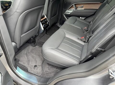 Land Rover Range Rover SE 46