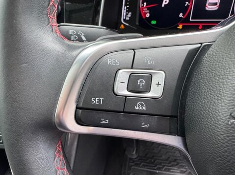 Volkswagen Polo GTI PLUS TSI DSG 26