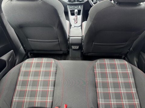 Volkswagen Polo GTI PLUS TSI DSG 37