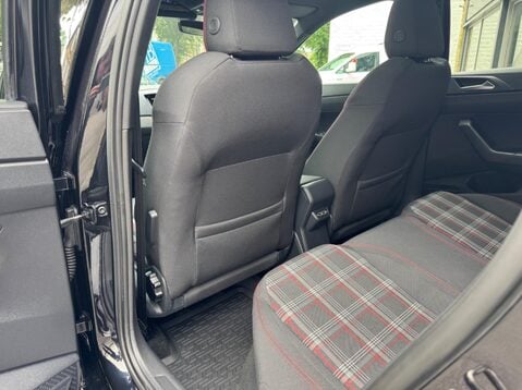 Volkswagen Polo GTI PLUS TSI DSG 43