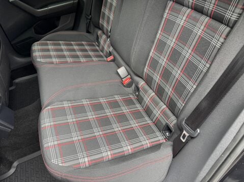 Volkswagen Polo GTI PLUS TSI DSG 41