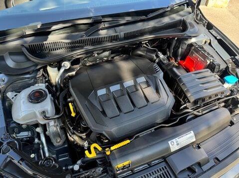 Volkswagen Polo GTI PLUS TSI DSG 12