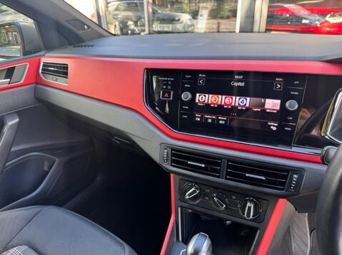 Volkswagen Polo GTI PLUS TSI DSG 28