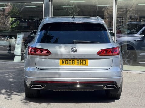 Volkswagen Touareg V6 R-LINE TECH TDI 9