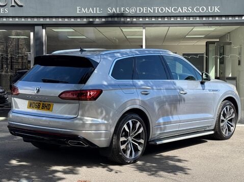 Volkswagen Touareg V6 R-LINE TECH TDI 10