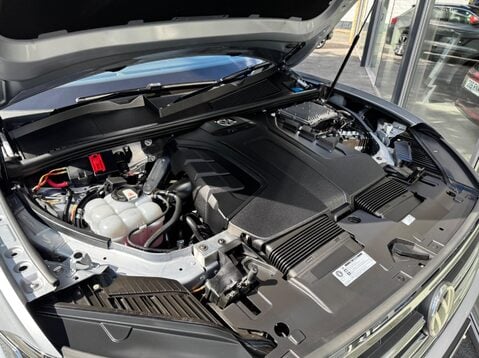 Volkswagen Touareg V6 R-LINE TECH TDI 50