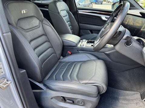 Volkswagen Touareg V6 R-LINE TECH TDI 16