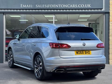 Volkswagen Touareg V6 R-LINE TECH TDI 8