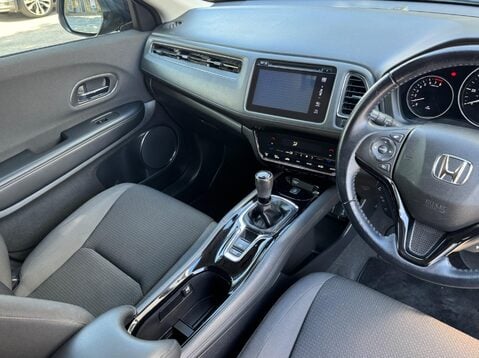 Honda HR-V I-VTEC SE 27