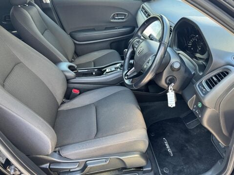 Honda HR-V I-VTEC SE 13