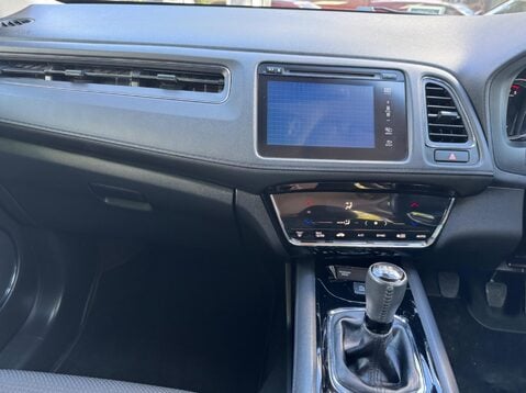 Honda HR-V I-VTEC SE 28