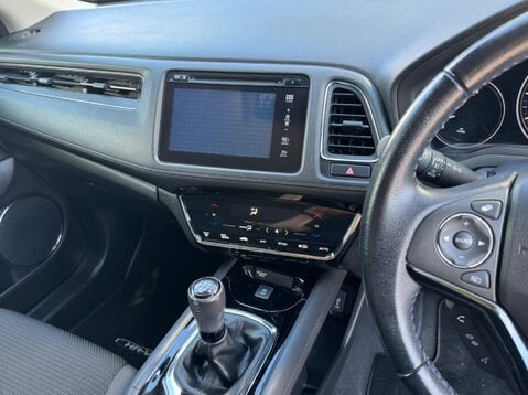 Honda HR-V I-VTEC SE 23