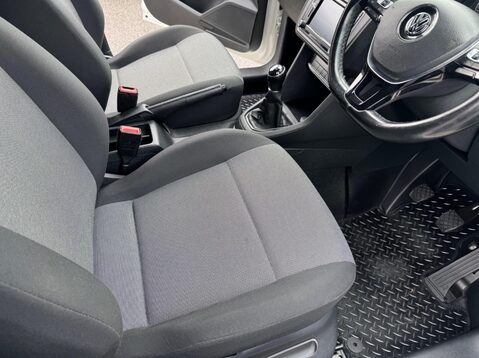 Volkswagen Caddy C20 TDI HIGHLINE 16