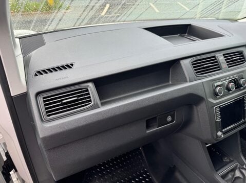 Volkswagen Caddy C20 TDI HIGHLINE 20