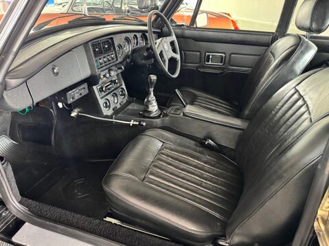 MG MGB GT GT 13