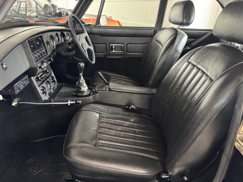 MG MGB GT GT 12