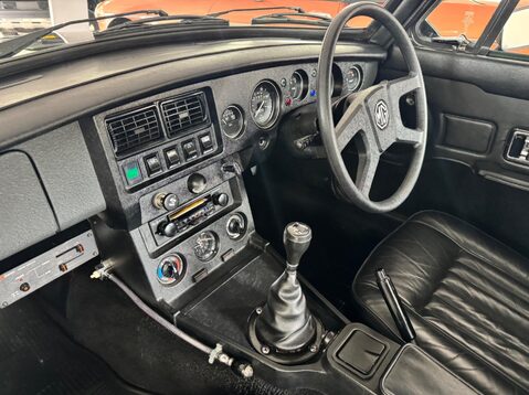 MG MGB GT GT 11