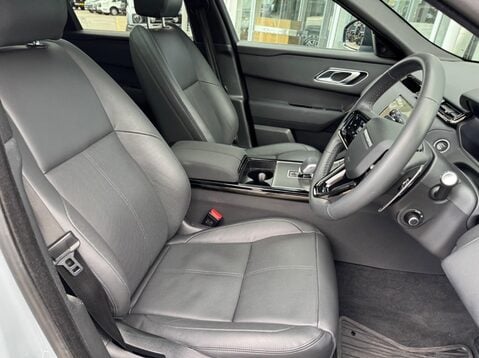 Land Rover Range Rover Velar DYNAMIC SE 13