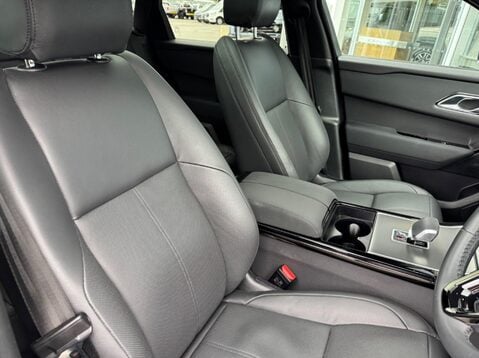 Land Rover Range Rover Velar DYNAMIC SE 14