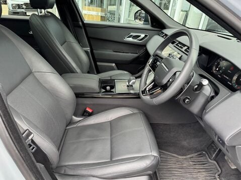 Land Rover Range Rover Velar DYNAMIC SE 12