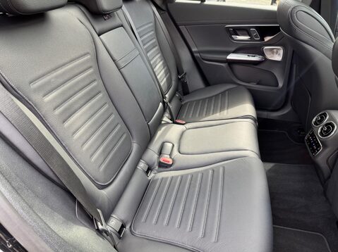Mercedes-Benz GLC GLC 300 4MATIC AMG LINE PREMIUM PLUS MHEV 19