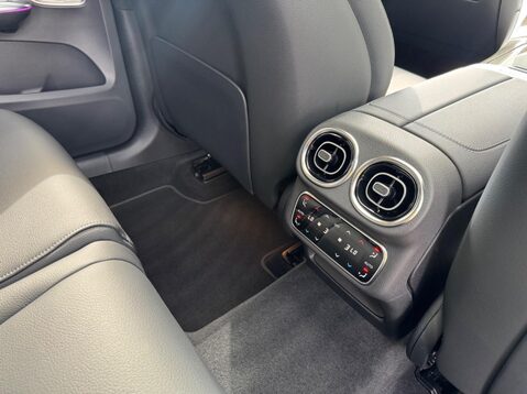 Mercedes-Benz GLC GLC 300 4MATIC AMG LINE PREMIUM PLUS MHEV 23