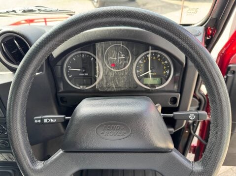 Land Rover Defender TD XS STATION WAGON 20