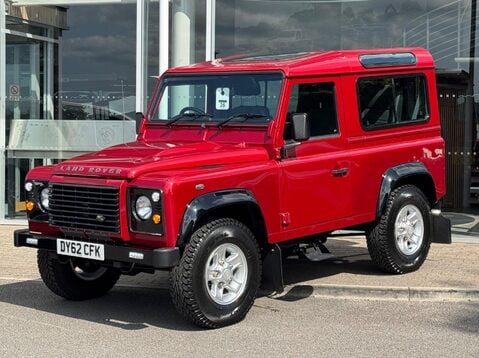 Land Rover Defender TD XS STATION WAGON 4