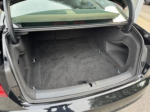 Audi A4 TFSI S LINE 11