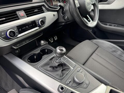 Audi A4 TFSI S LINE 17