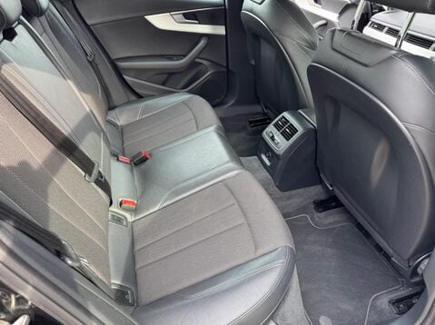 Audi A4 TFSI S LINE 25