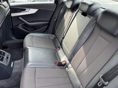 Audi A4 TFSI S LINE 26