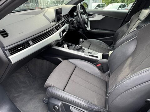 Audi A4 TFSI S LINE 24