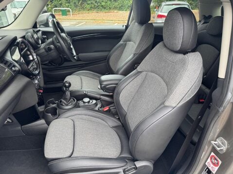 Mini Hatch 2.0 Cooper S Euro 6 (s/s) 3dr 26