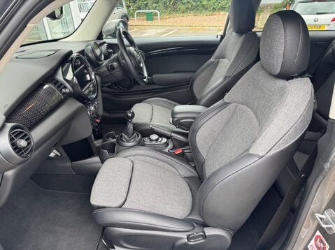 Mini Hatch 2.0 Cooper S Euro 6 (s/s) 3dr 27