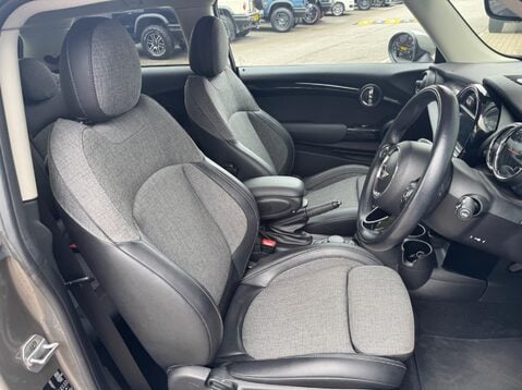 Mini Hatch 2.0 Cooper S Euro 6 (s/s) 3dr 15