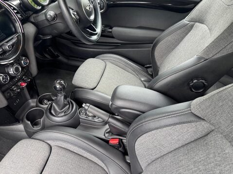 Mini Hatch 2.0 Cooper S Euro 6 (s/s) 3dr 24