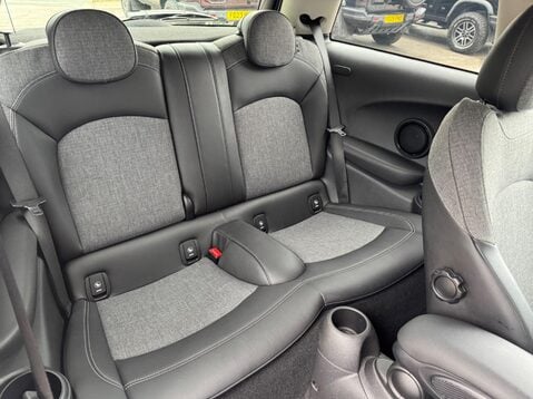 Mini Hatch 2.0 Cooper S Euro 6 (s/s) 3dr 32