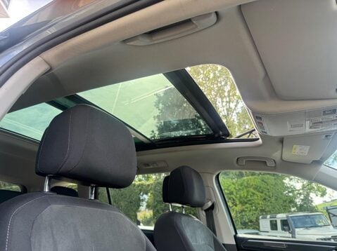 Volkswagen Tiguan Allspace SEL TSI 4MOTION DSG 14