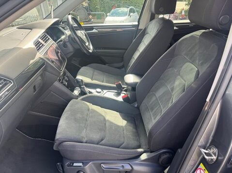 Volkswagen Tiguan Allspace SEL TSI 4MOTION DSG 21
