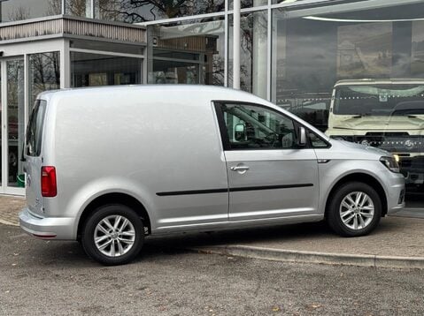 Volkswagen Caddy C20 TDI HIGHLINE 8