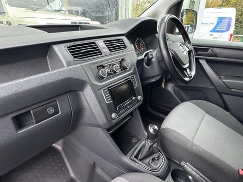 Volkswagen Caddy C20 TDI HIGHLINE 16
