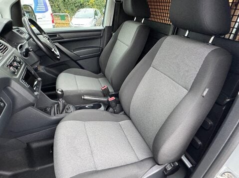 Volkswagen Caddy C20 TDI HIGHLINE 19