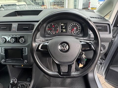 Volkswagen Caddy C20 TDI HIGHLINE 15