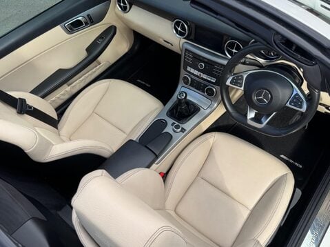 Mercedes-Benz SLC SLC 180 AMG LINE 39