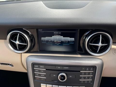 Mercedes-Benz SLC SLC 180 AMG LINE 30