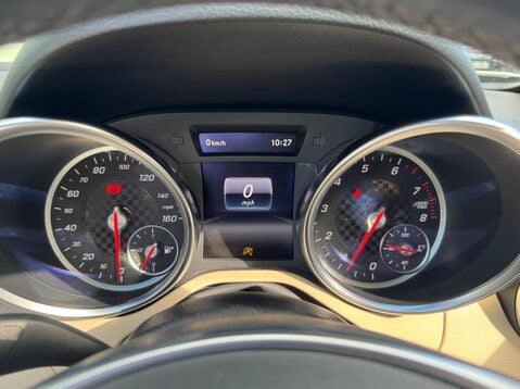 Mercedes-Benz SLC SLC 180 AMG LINE 32