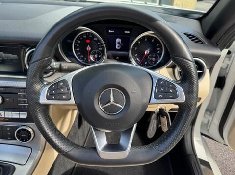 Mercedes-Benz SLC SLC 180 AMG LINE 37