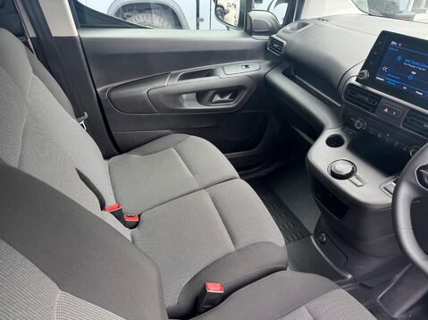 Peugeot Partner BLUEHDI PROFESSIONAL PREMIUM PLUS L1 12