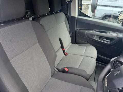 Peugeot Partner BLUEHDI PROFESSIONAL PREMIUM PLUS L1 13